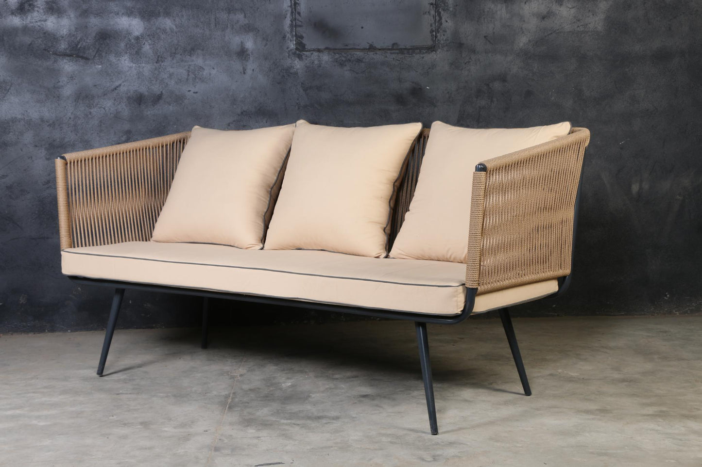 Luna Lounger